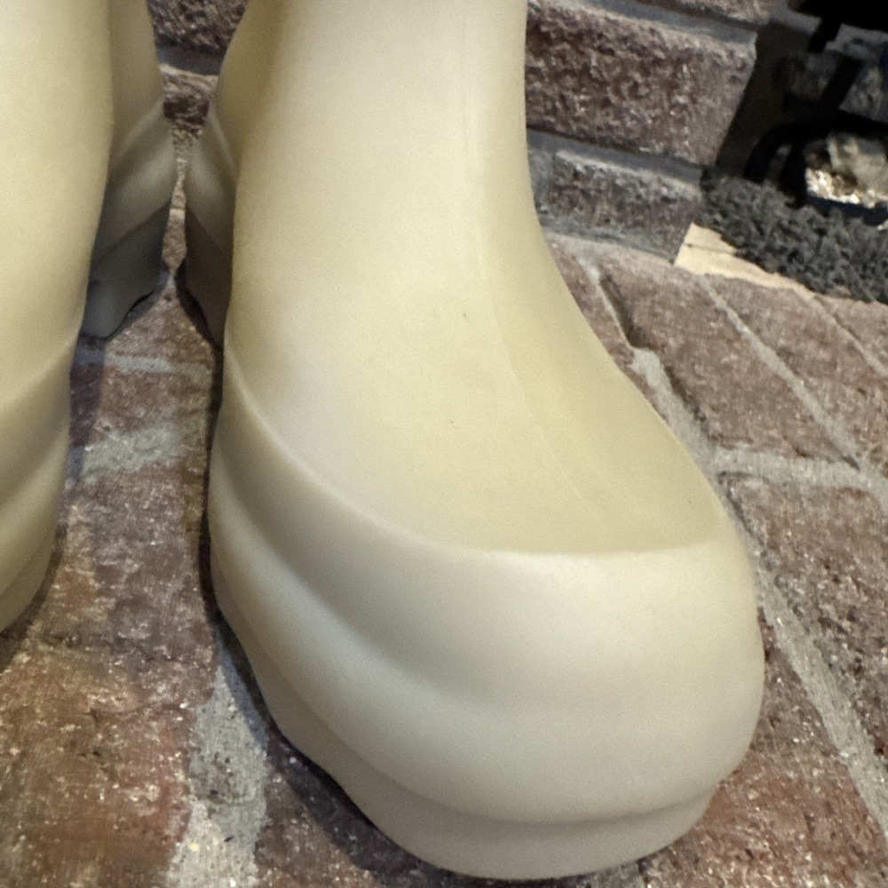 Vince Nia Moonlight Nude Lug Sole Women Waterproof Rain Boots Size 8 #452 - Picture 12 of 16